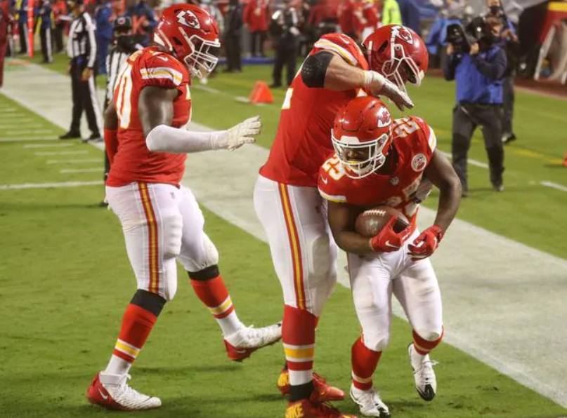 Kansas City Chiefs fans boo teams during display of unity against racism,  social injustice