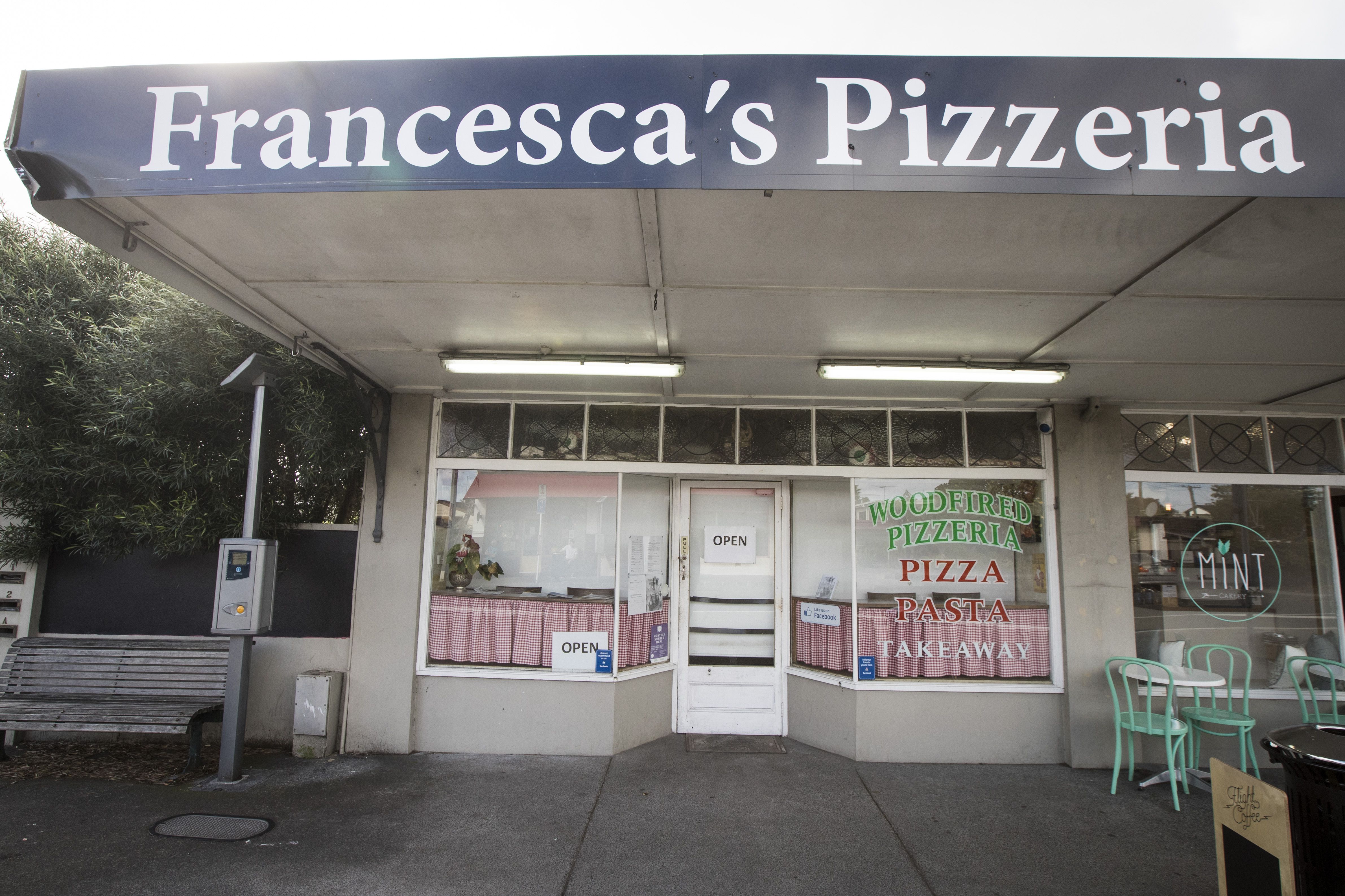 Francesca's pizza deals