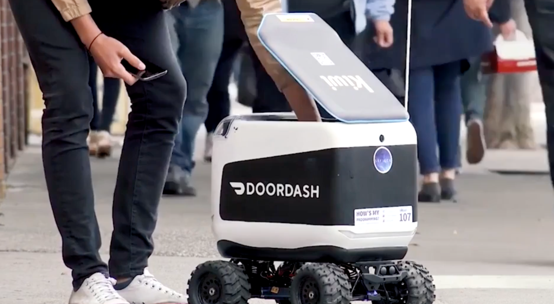 kiwi robot delivery