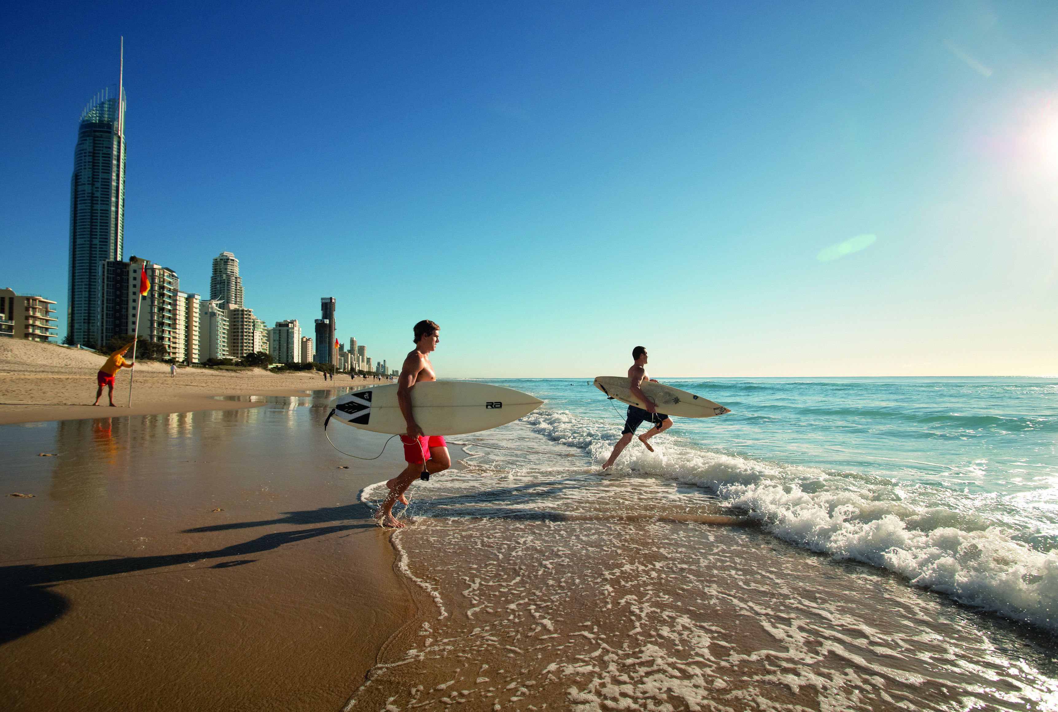 VIVA Surfers Paradise, Discover Queensland