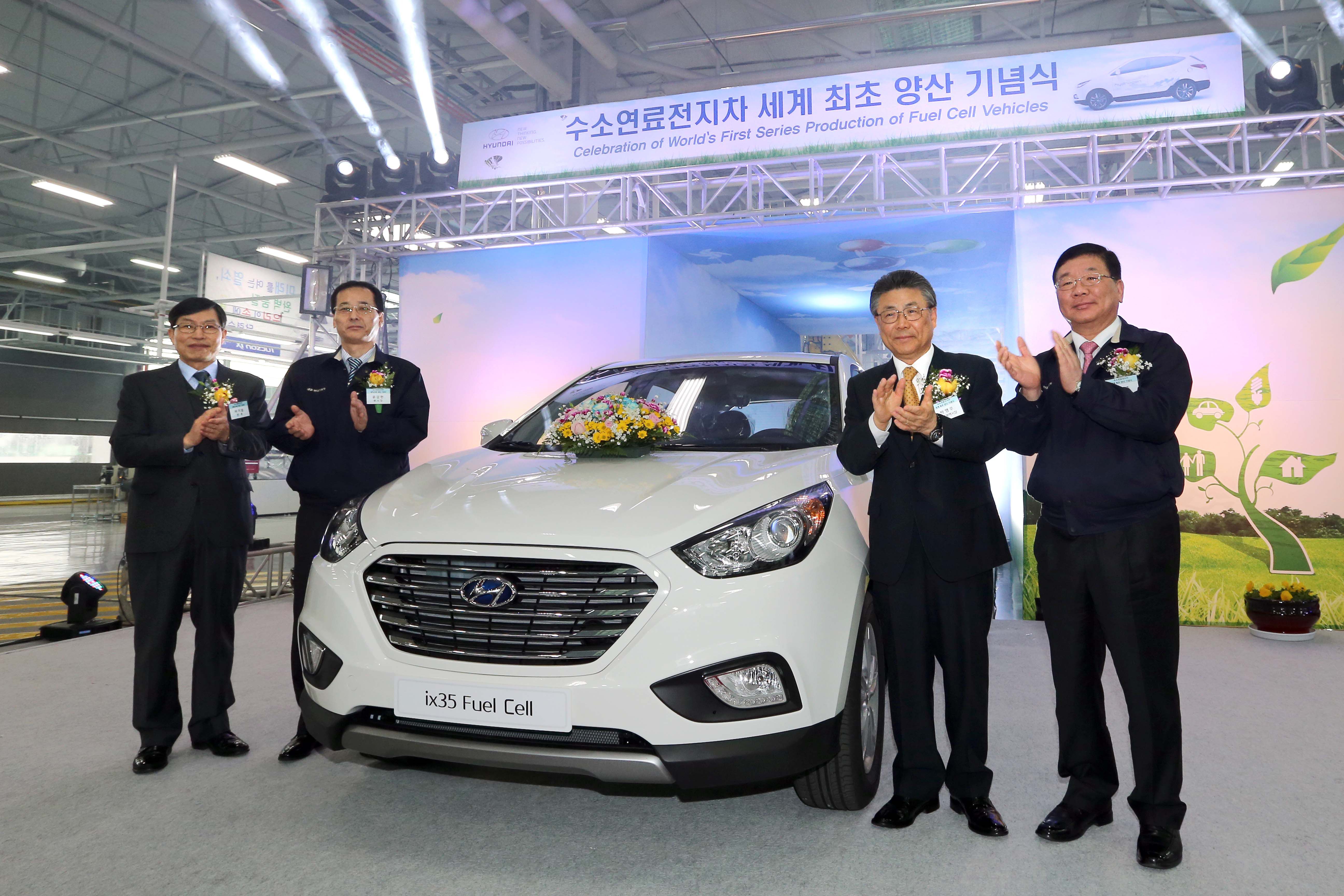 Hyundai ix35 Fuel Cell: the future driven today