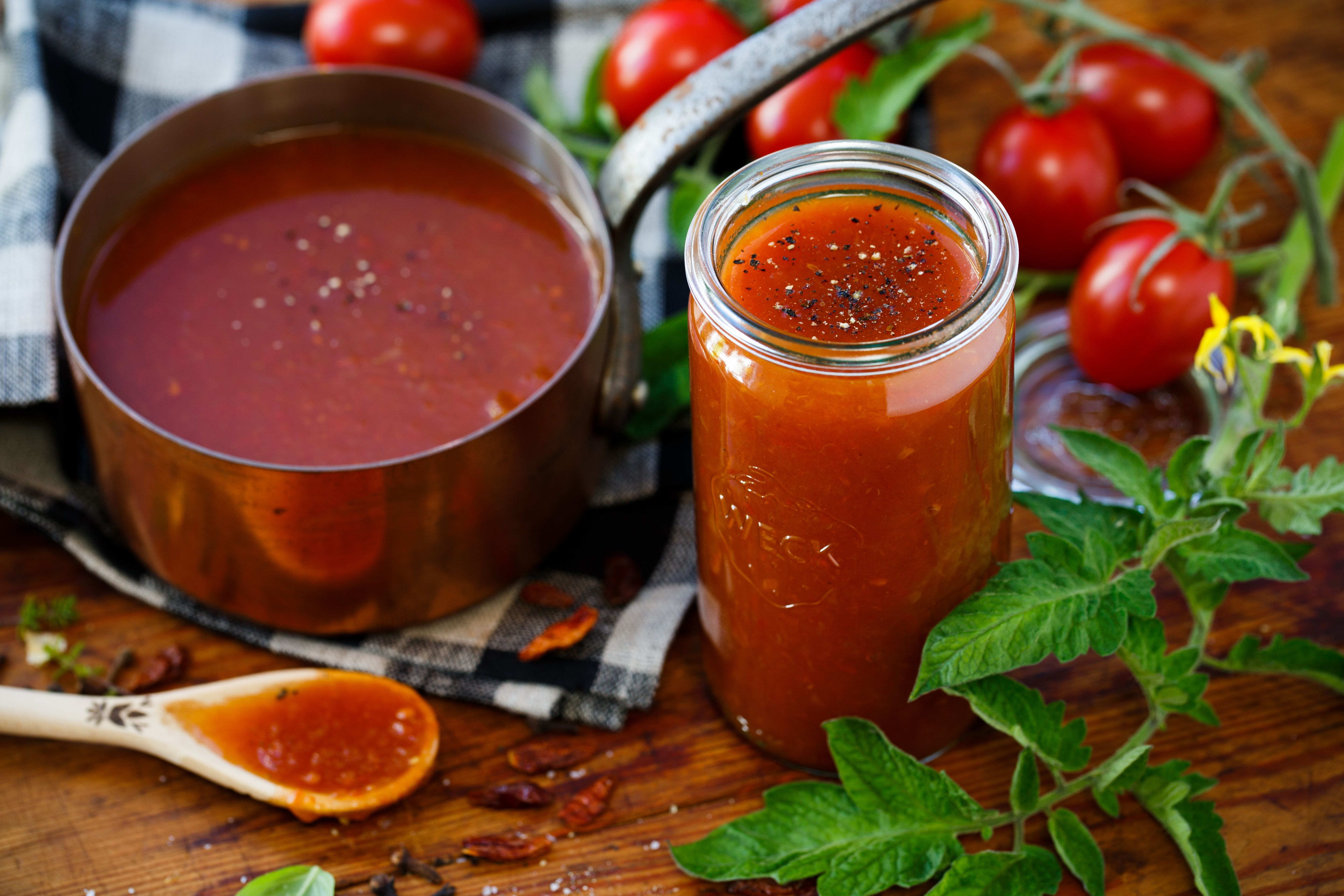 Recipe: Homemade tomato sauce - New Zealand News - NZ Herald