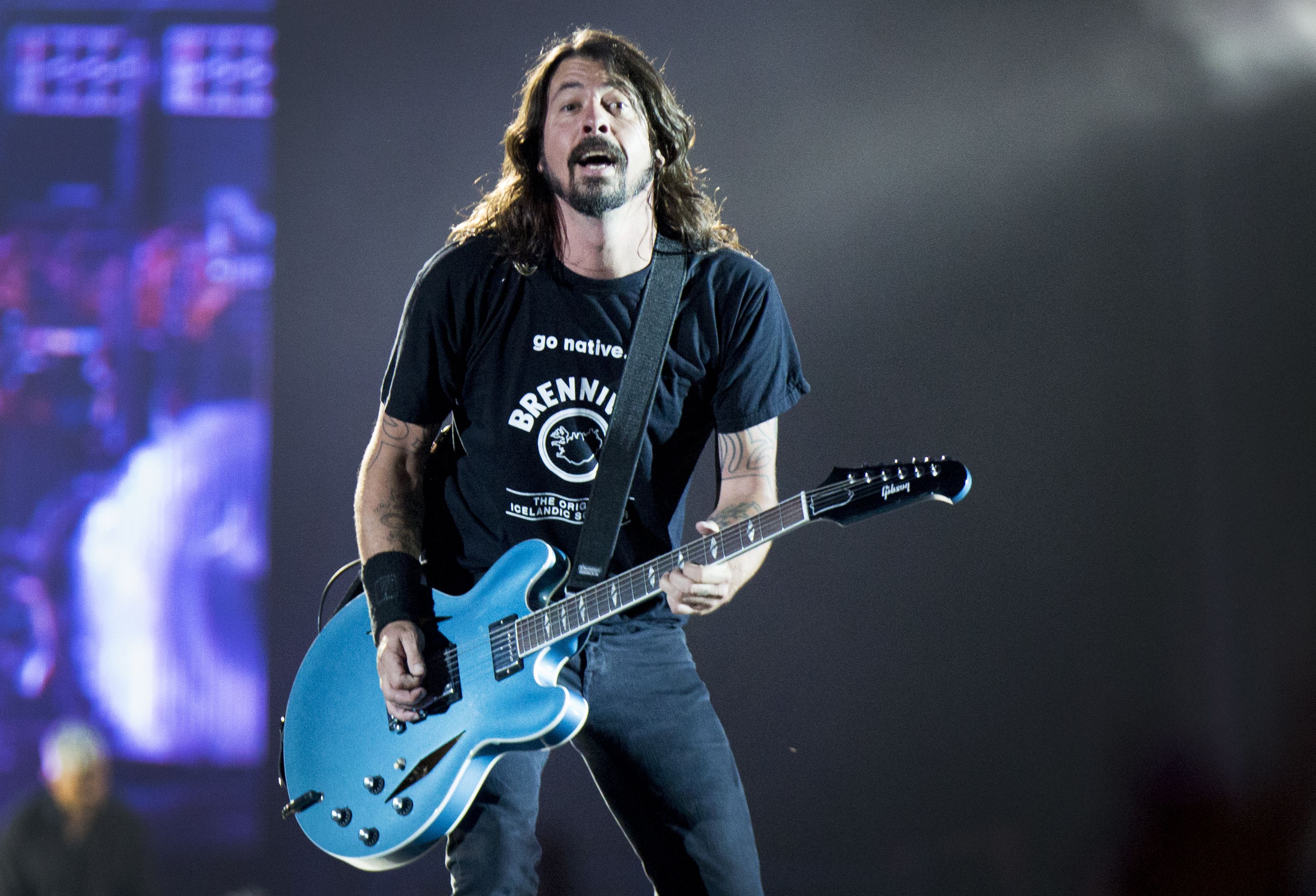 I am a River lyrics photo Dave Grohl Foo fighters march 2015  Foo fighters  dave grohl, Foo fighters nirvana, Foo fighters dave