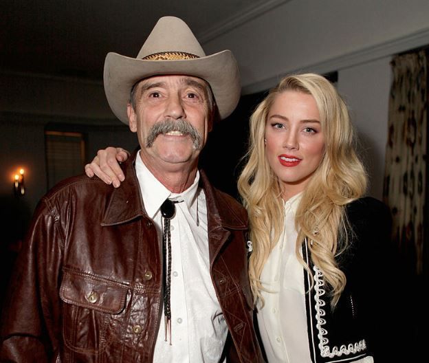 Amber Heard S Father Reportedly Threatened To Shoot Johnny Depp Nz Herald