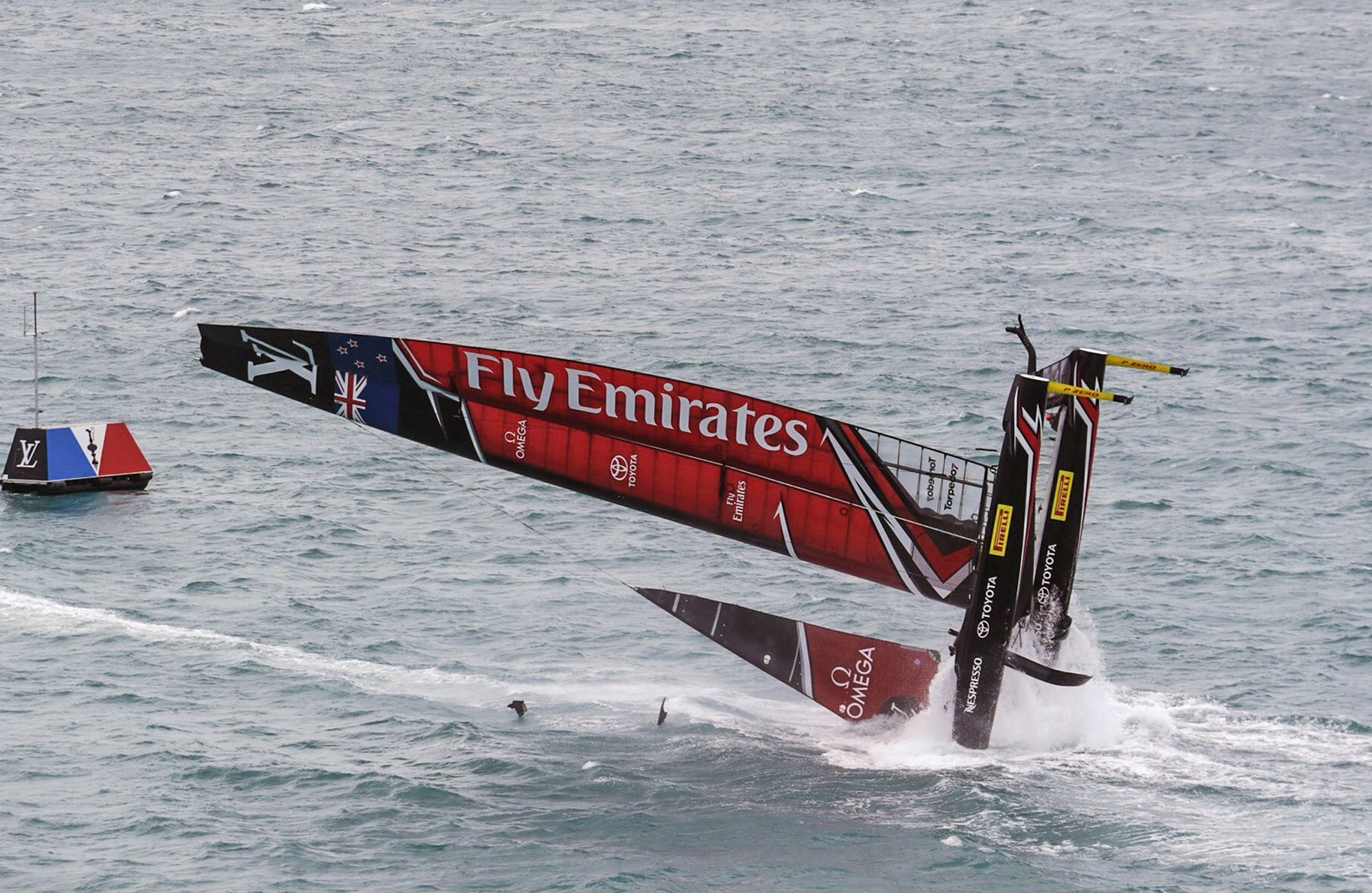 Japanese fishing boat runs aground in The Noises, Hauraki Gulf - NZ Herald