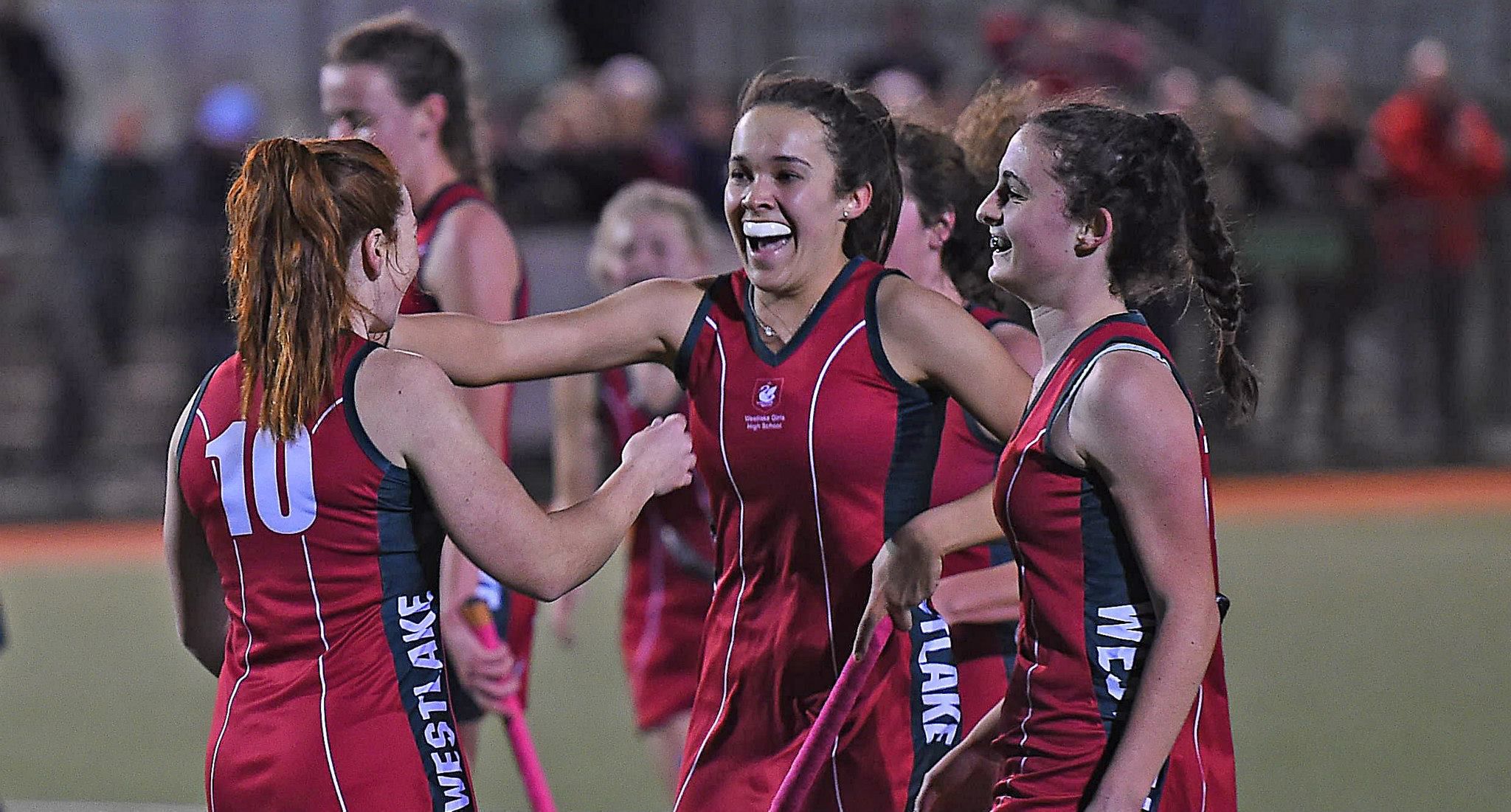 PHOTOS: The NZ's Harrison Sisters - Two of the most talented Blacksticks