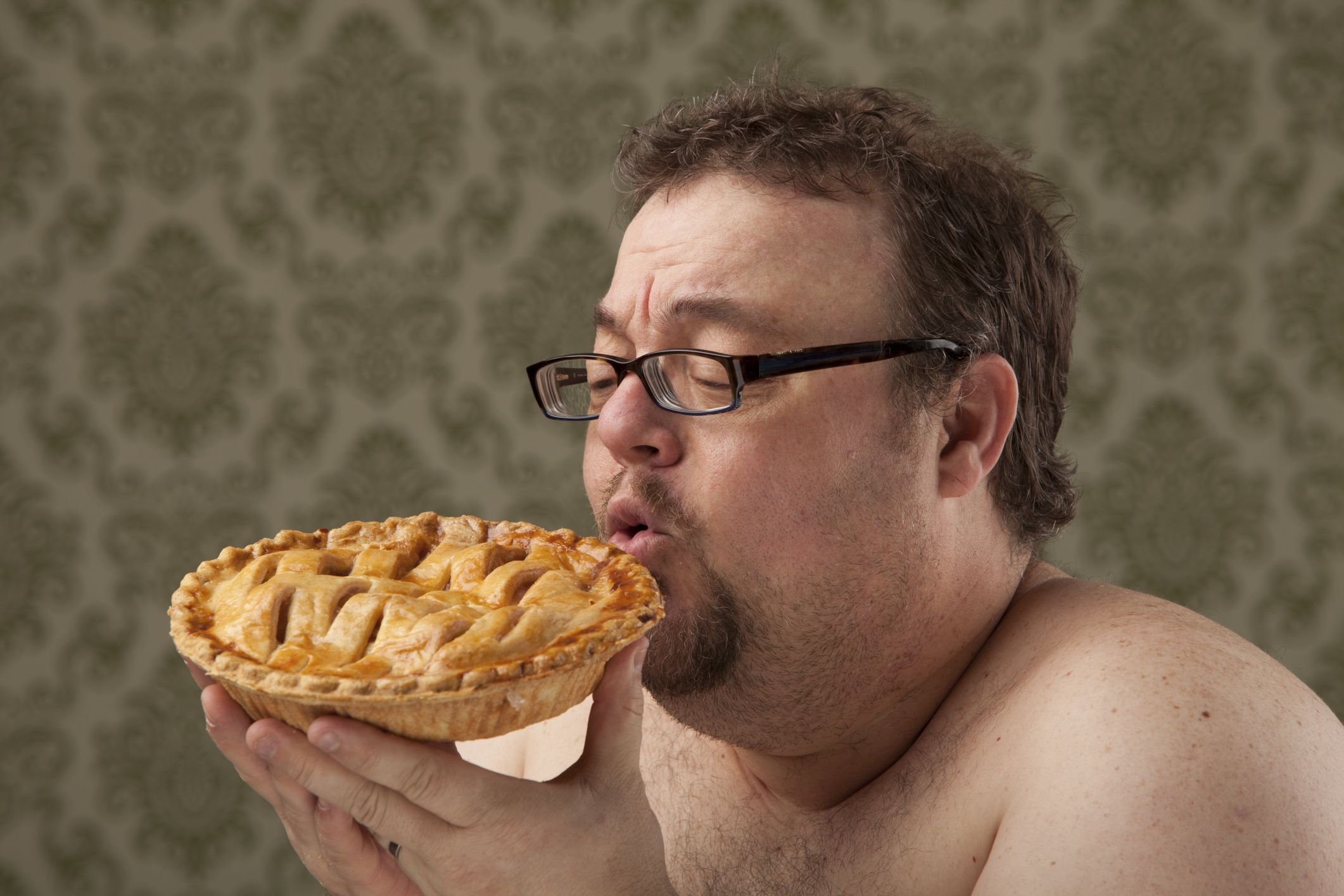 apple pie person eating