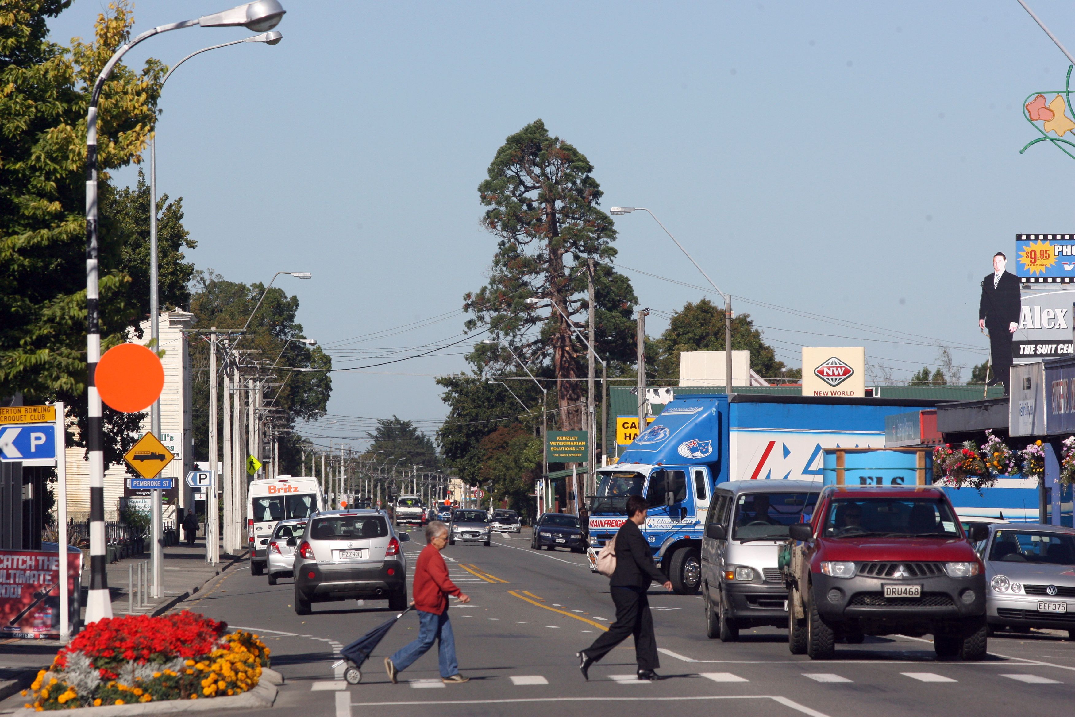 Rules for pedestrians - Crossings (18 to 30) - THE HIGHWAY CODE