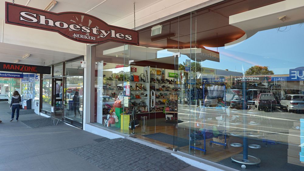 Skechers factory outlet outlet queenstown