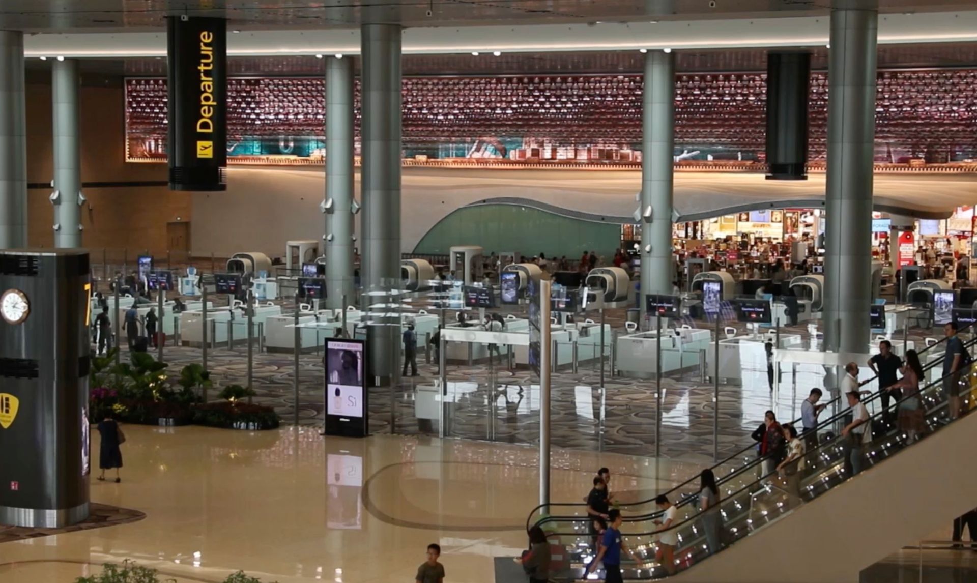 Changi Airport's Terminal 4  Changi, In this moment, Airports terminal